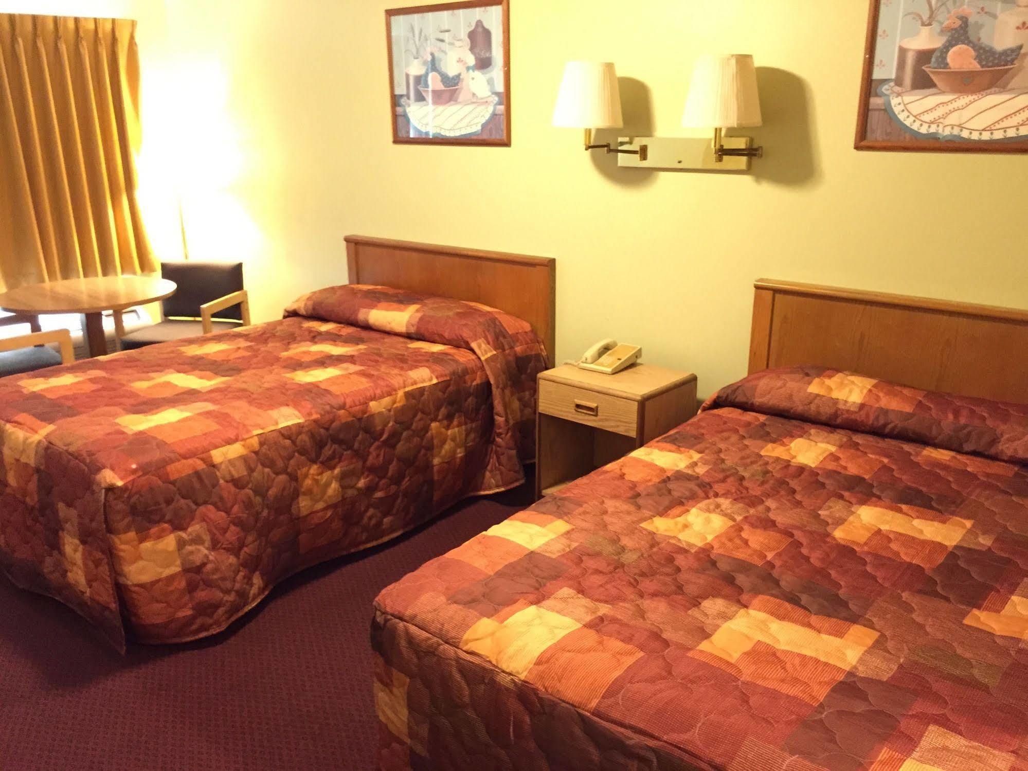Sebring Inn Zewnętrze zdjęcie