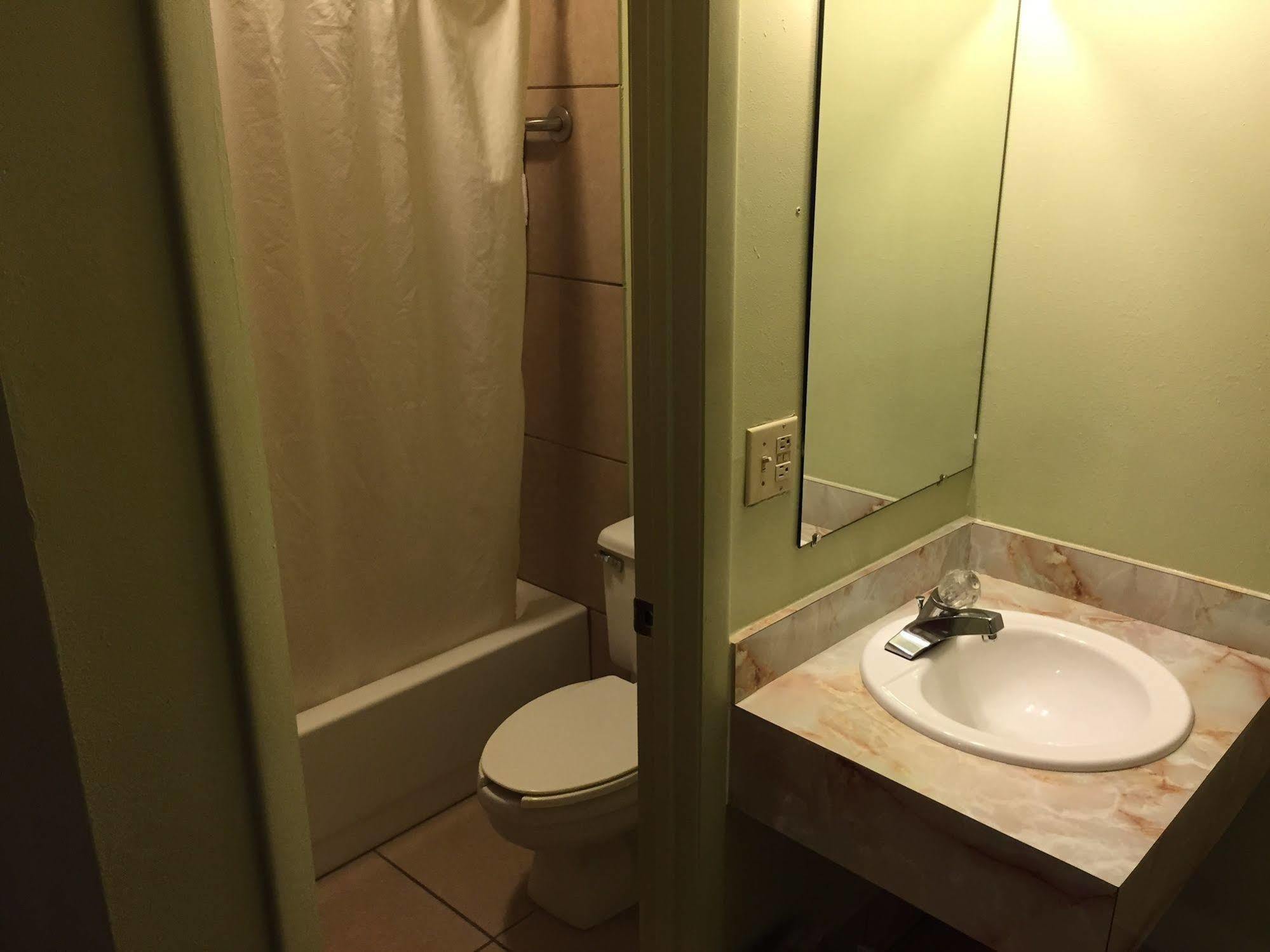 Sebring Inn Zewnętrze zdjęcie