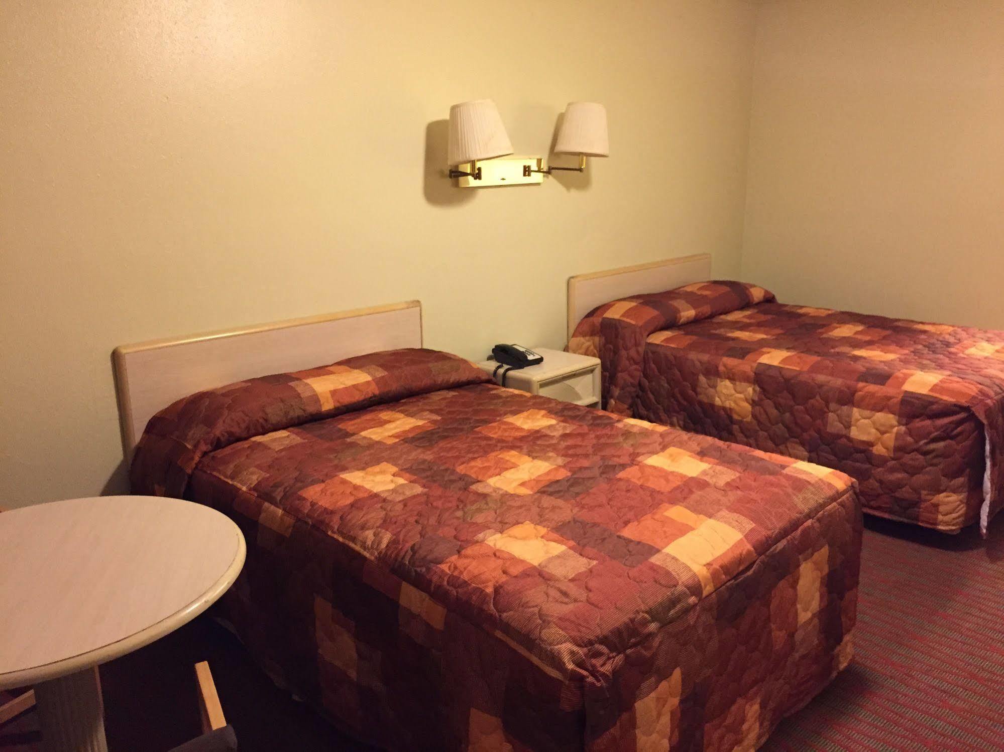 Sebring Inn Zewnętrze zdjęcie