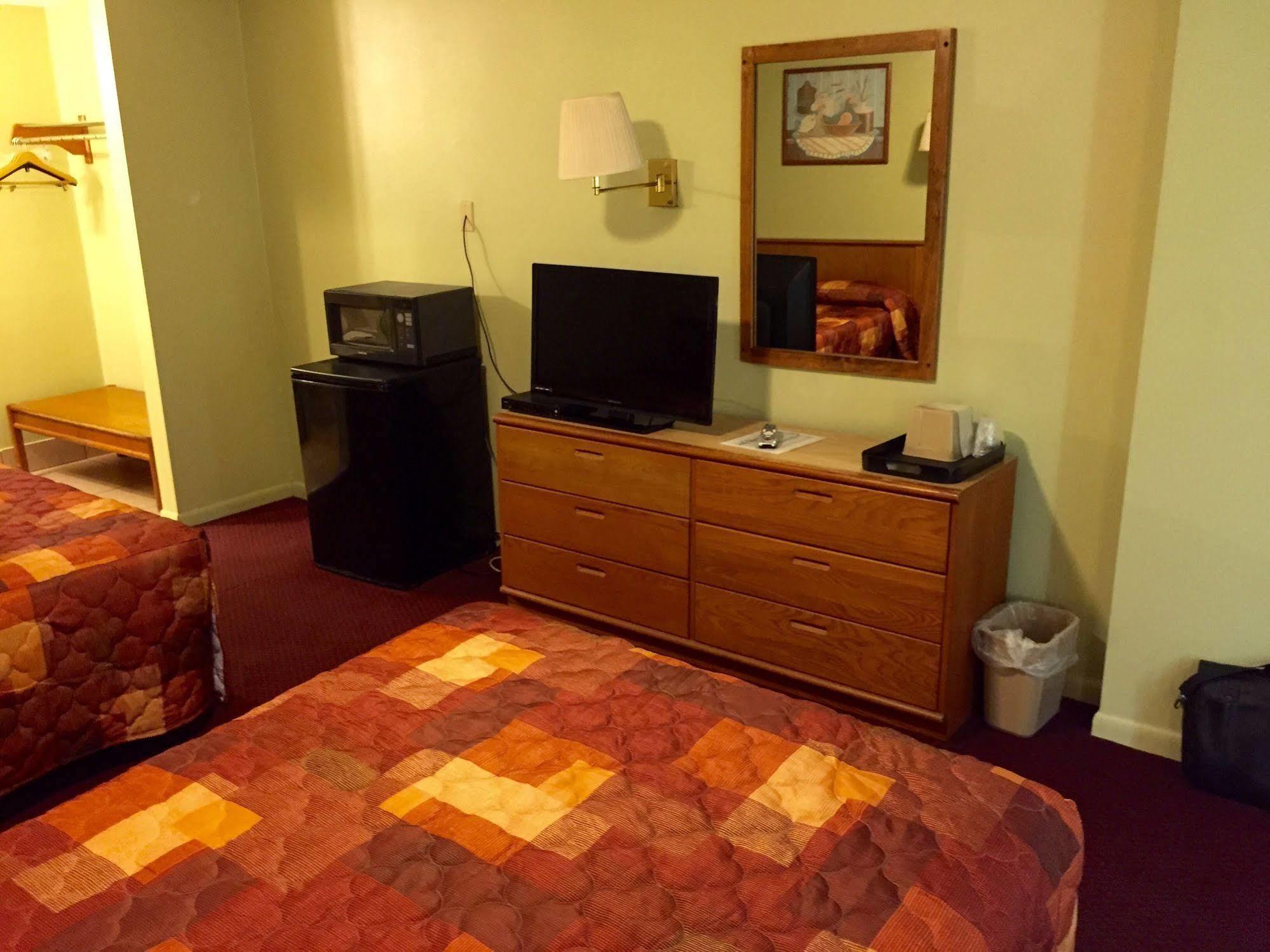 Sebring Inn Zewnętrze zdjęcie
