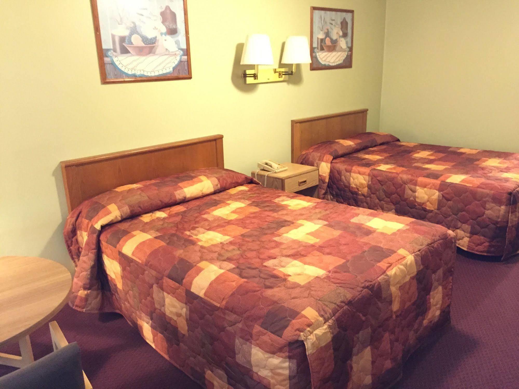 Sebring Inn Zewnętrze zdjęcie