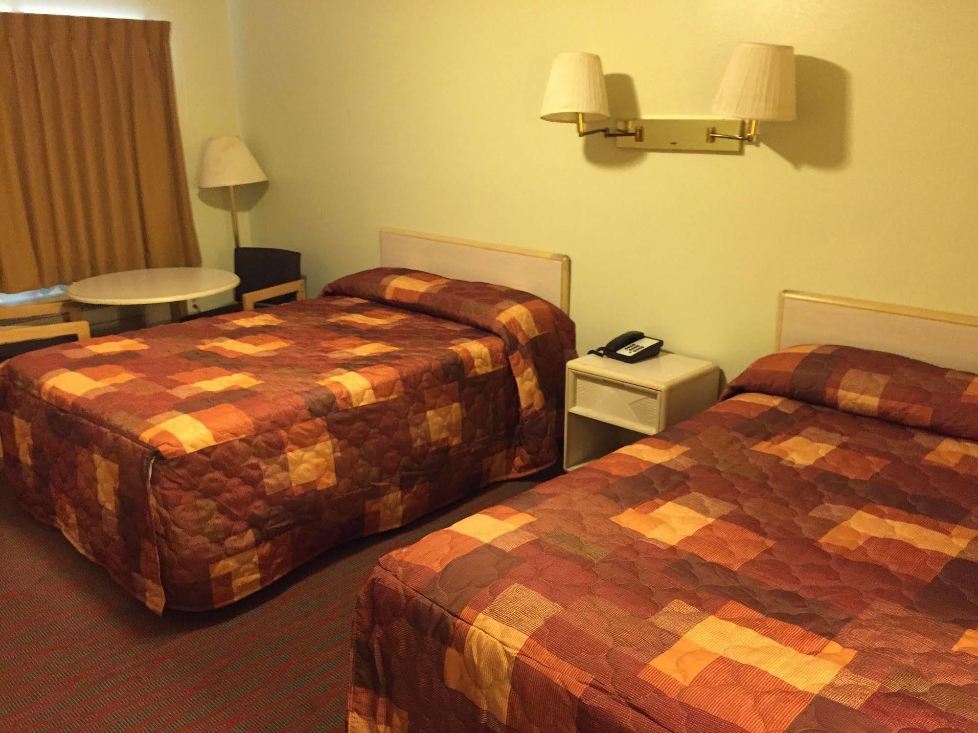 Sebring Inn Zewnętrze zdjęcie